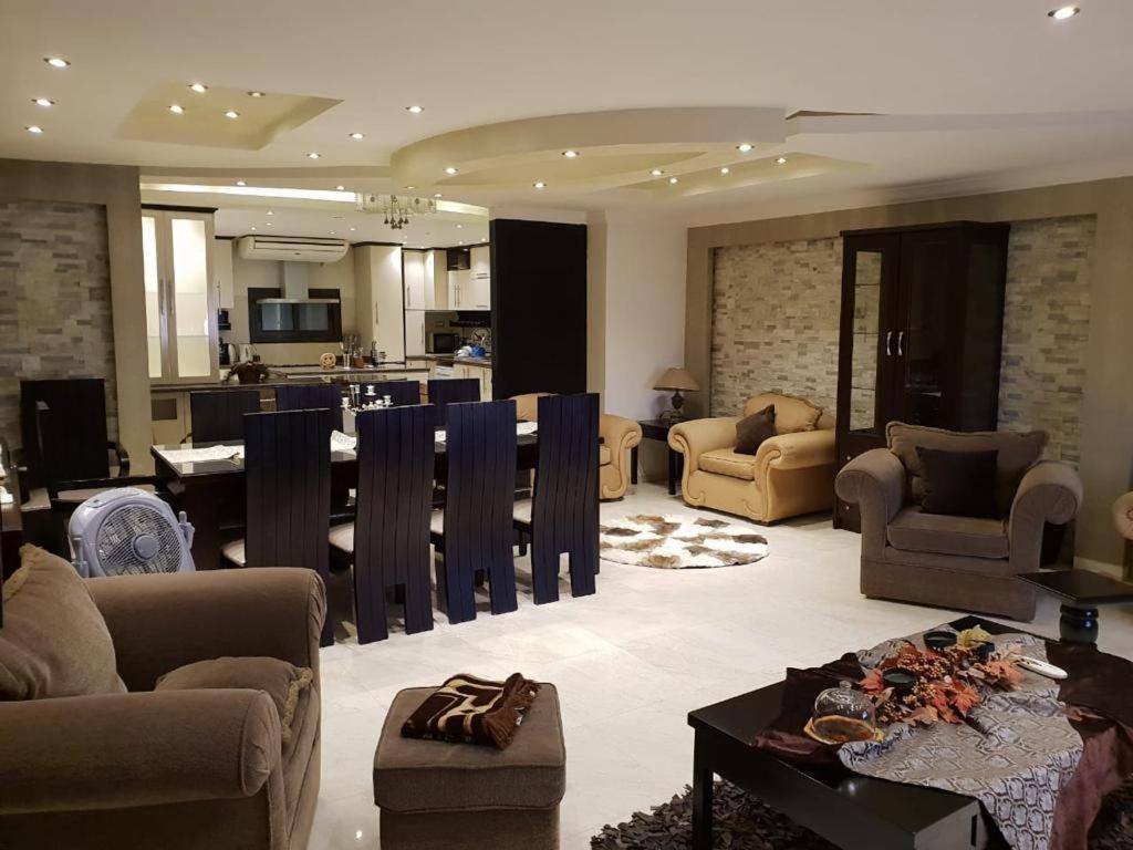 Zahran Vip فاخرة Apartment Cairo